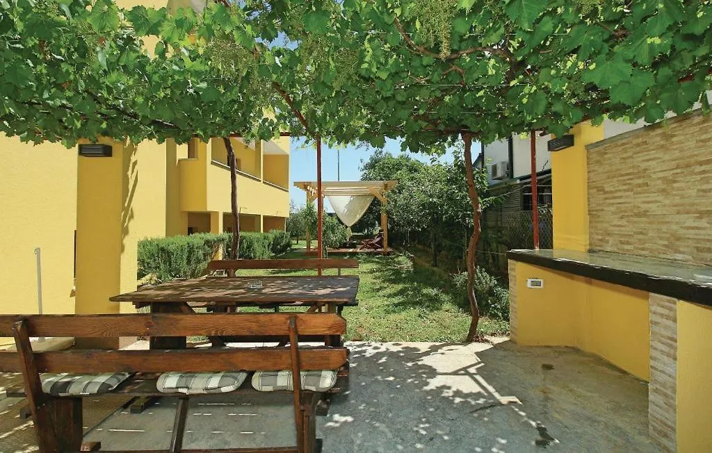 Umag Apartment Meavita 0*,  Croatia